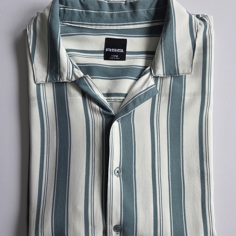 RVCA Men's Striped Green and White Lightweight Shirt. - Picture 4 of 7